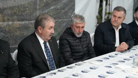 BBP Genel Başkanı Destici, şehit polis Ahmet Türkoğlu’nun ailesini ziyaret etti