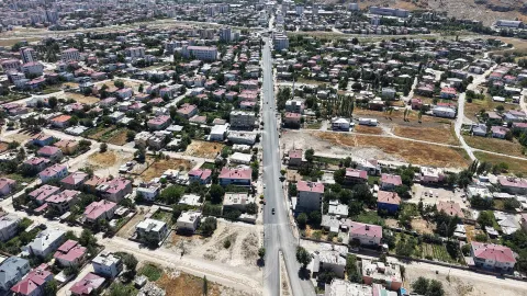 Büyükşehir’den Elbistan’da Sokak Sokak Cadde Cadde Asfalt