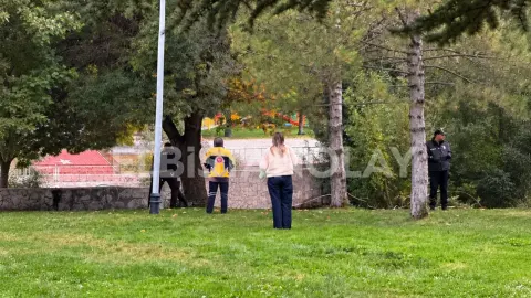 Elbistan’da genç kadın polis ekiplerince ikna edildi