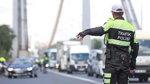 Elbistan’da Polisin ‘Dur’ İhtarına Uymayıp Kaçan 3 Sürücüye Rekor Ceza: 600 Bin TL!