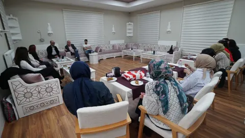 Gürcü ve Tunuslu Yazarlar Kahramanmaraş’ta Genç Kalemlerle Buluştu