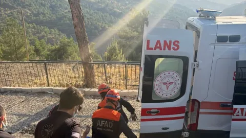 Kahramanmaraş Onikişubat'ta zehirli gaz riski bulunan kuyuya düşen 2 kişi kurtarıldı
