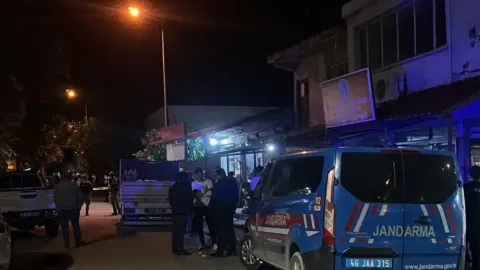 Kahramanmaraş Türkoğlu'nda kuzeninin tüfeğiyle vurulan polis hayatını kaybetti