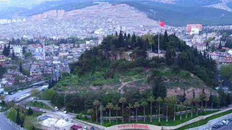 Kahramanmaraş’ın Ede’si, Firik’i, dondurması ve şairleri
