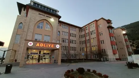 Kahramanmaraş’ta Eşini Öldüren Sanığa 18 Yıl 4 Ay Hapis!