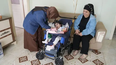 Kahramanmaraş'ta Serebral Palsi Hastası Çocuklara Puset Desteği!