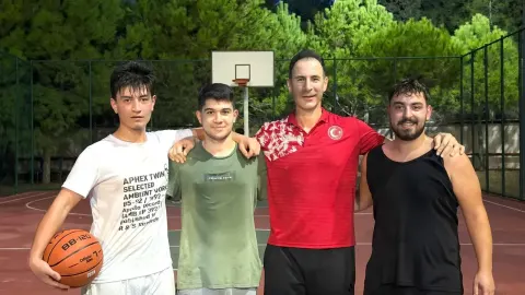 Mersin’de gençlerle spor dolu buluşma