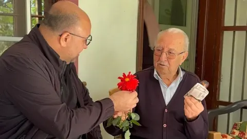 Milletvekili Şahin’den Andırın'da Hane Ziyareti! | Andırın Postası