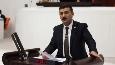 Selçuk Türkoğlu Meclis’ten sordu: “Bu talimatı kim verdi?”