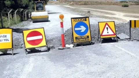 Sürücüler Dikkat: Çok Sayıda Yol Trafiğe Kapatıldı! | Andırın Postası