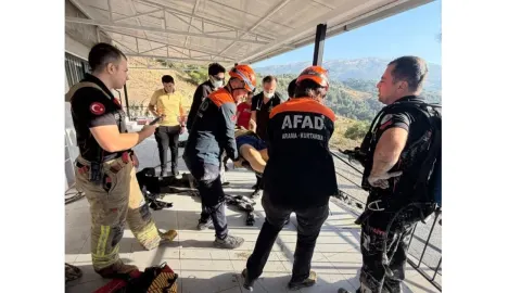 Zehirli gaz tehlikesi bulunan su kuyusuna düştüler: 2 kişi kurtarıldı
